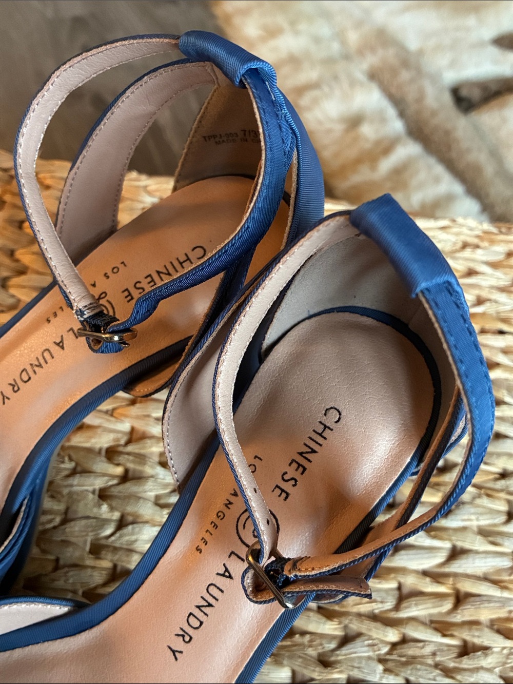 🎁 Chinese Laundry Navy Bow Ankle-Strap Platform Heels Size 7 NIB - Picture 12 of 16